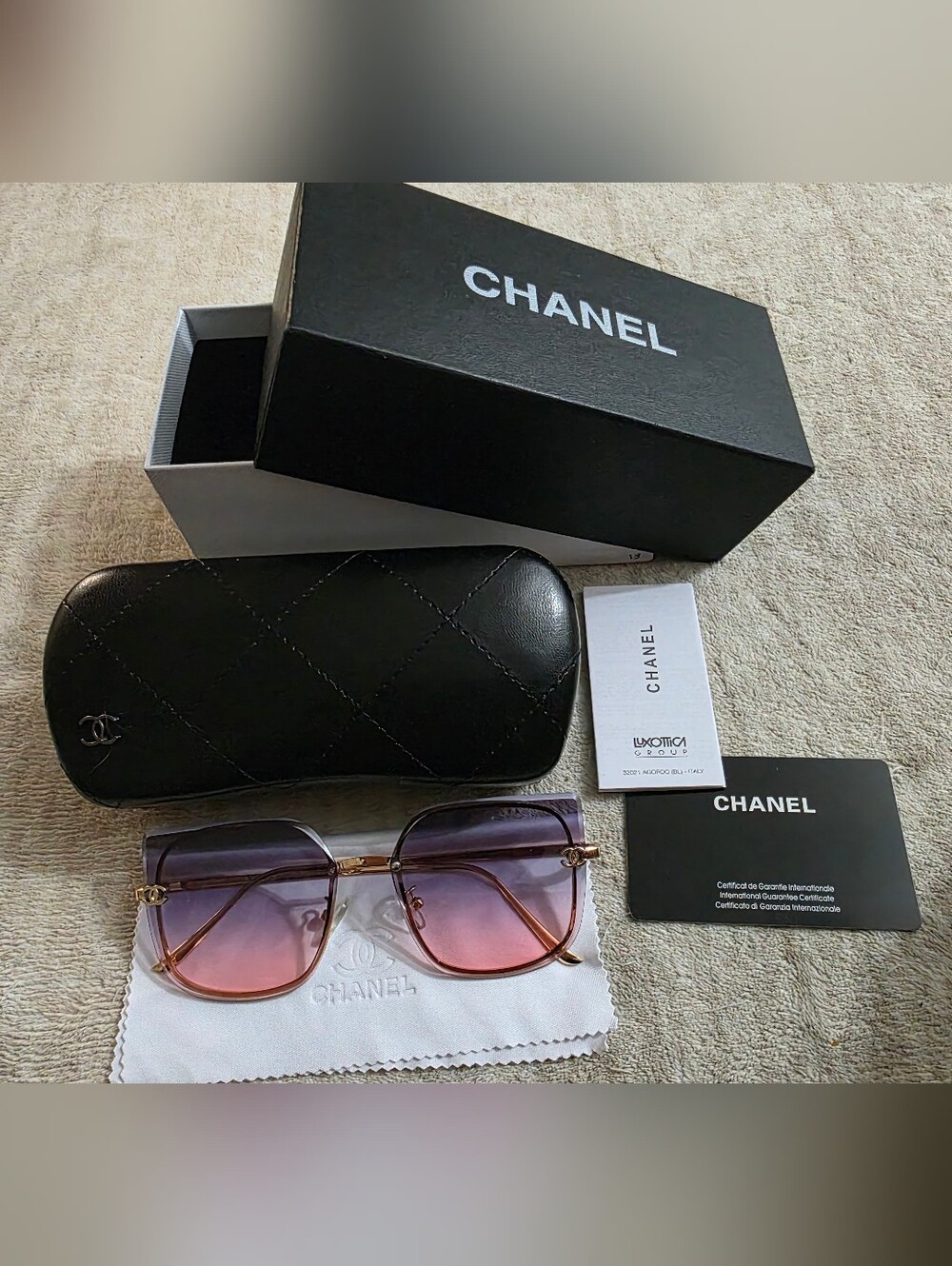 Fashion Purple-to-Pink Gradient Square Sunglasses with Gold Frame